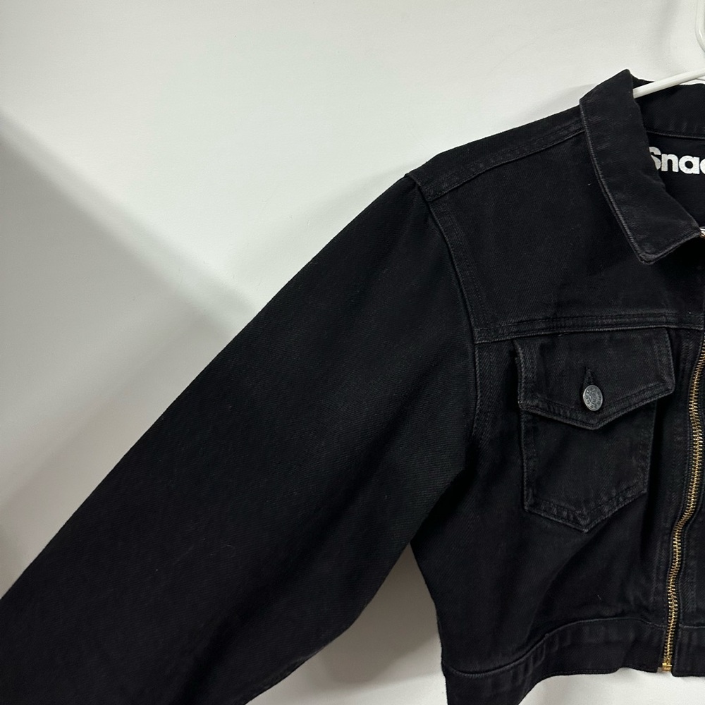 $336 Snacks Mother Women's Black The Chiclet Zip Crop Denim Jacket Size Small - Picture 3 of 8
